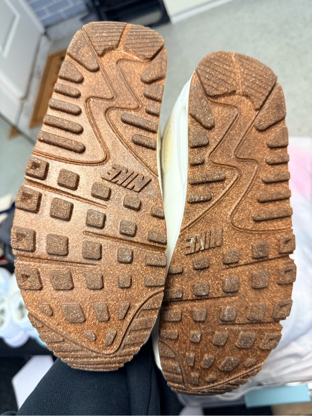 Nike AirMax Cream & Tan Athletic Sneakers - Cork Limited Edition - Picture 5 of 5